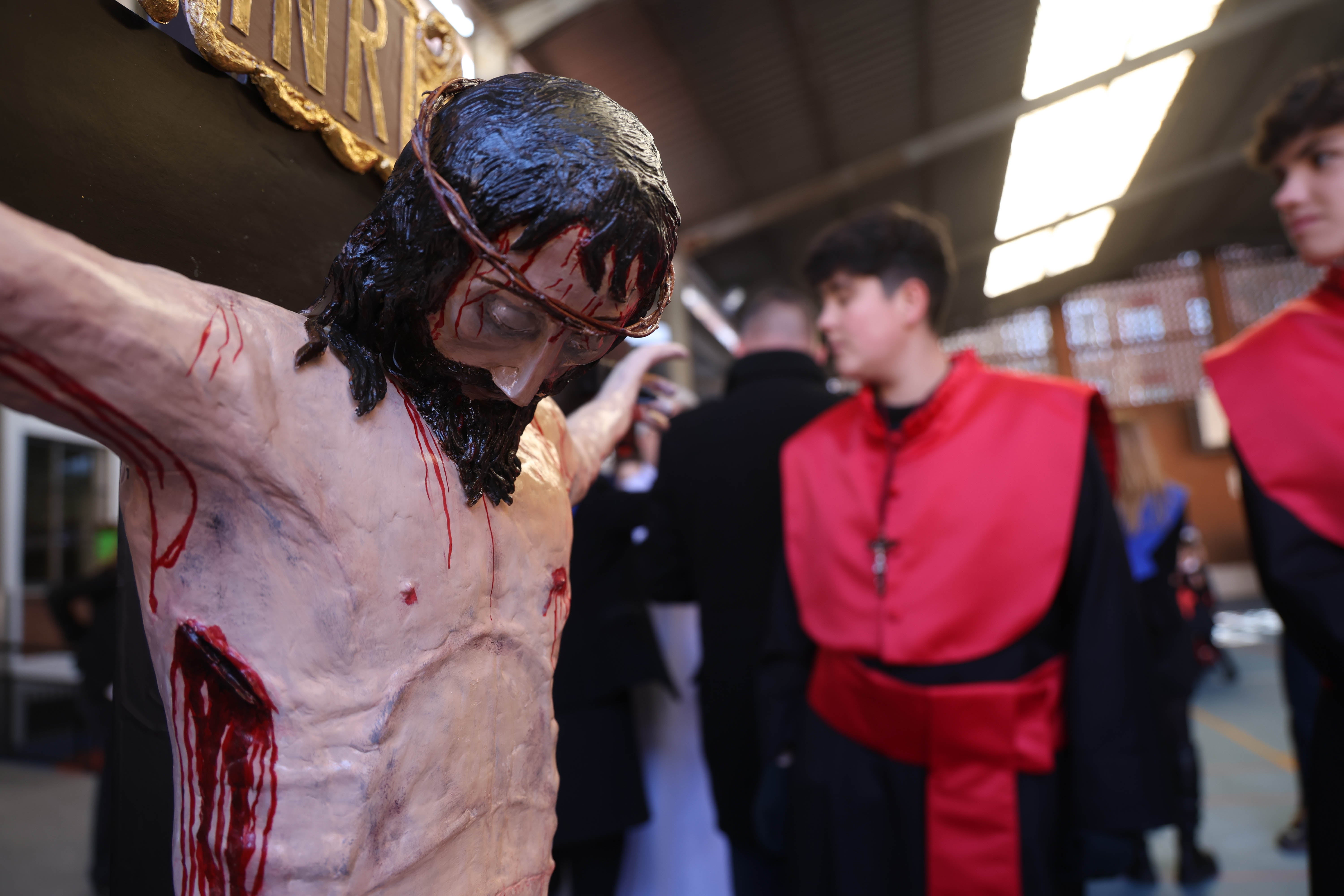La procesión de los alumnos del colegio de las Huelgas, en imágenes