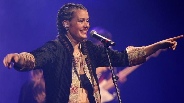 'Potra Salvaje' fue la canción del verano de 2024 y nació gracias a la pasión por los caballos que adquirió su autora en el pueblo segoviano de Veganzones. ¿Cómo se llama esta cantante?