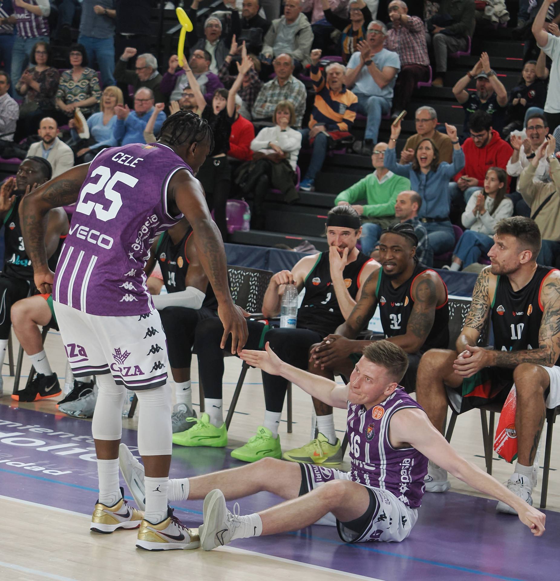 La derrota del Real Valladolid Baloncesto ante Cantabria, en imágenes