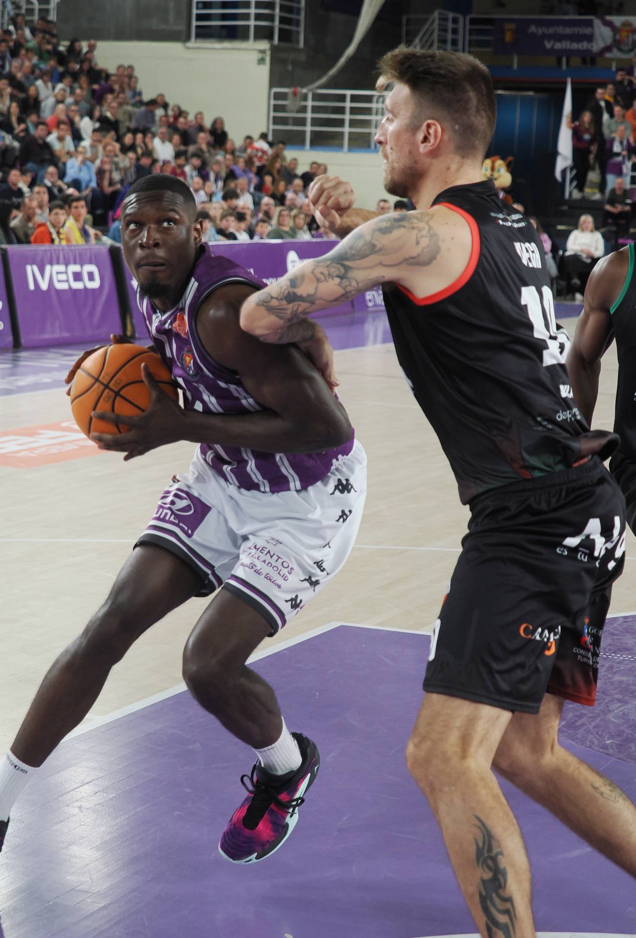 La derrota del Real Valladolid Baloncesto ante Cantabria, en imágenes