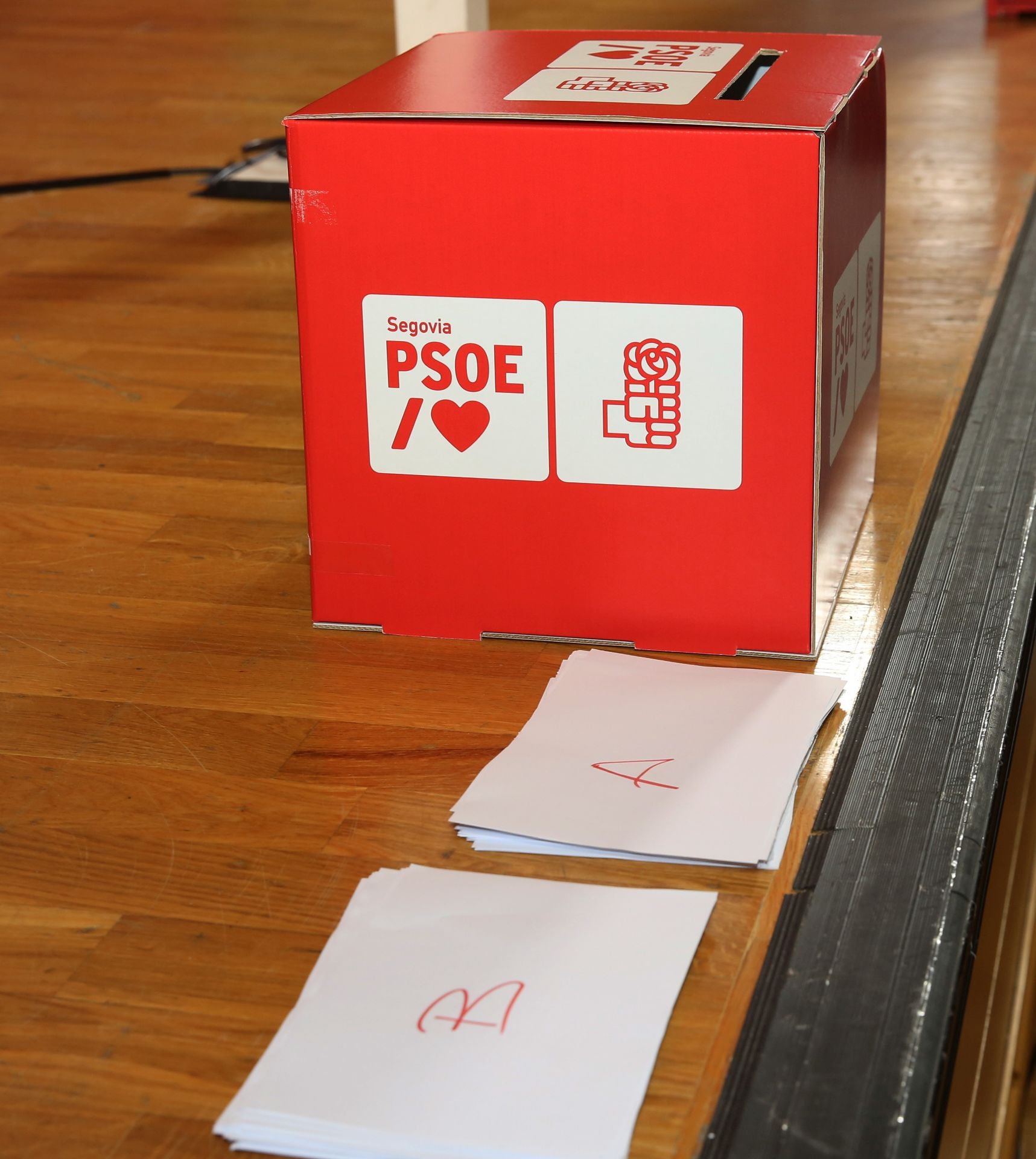 El comienzo del congreso del PSOE, en imágenes