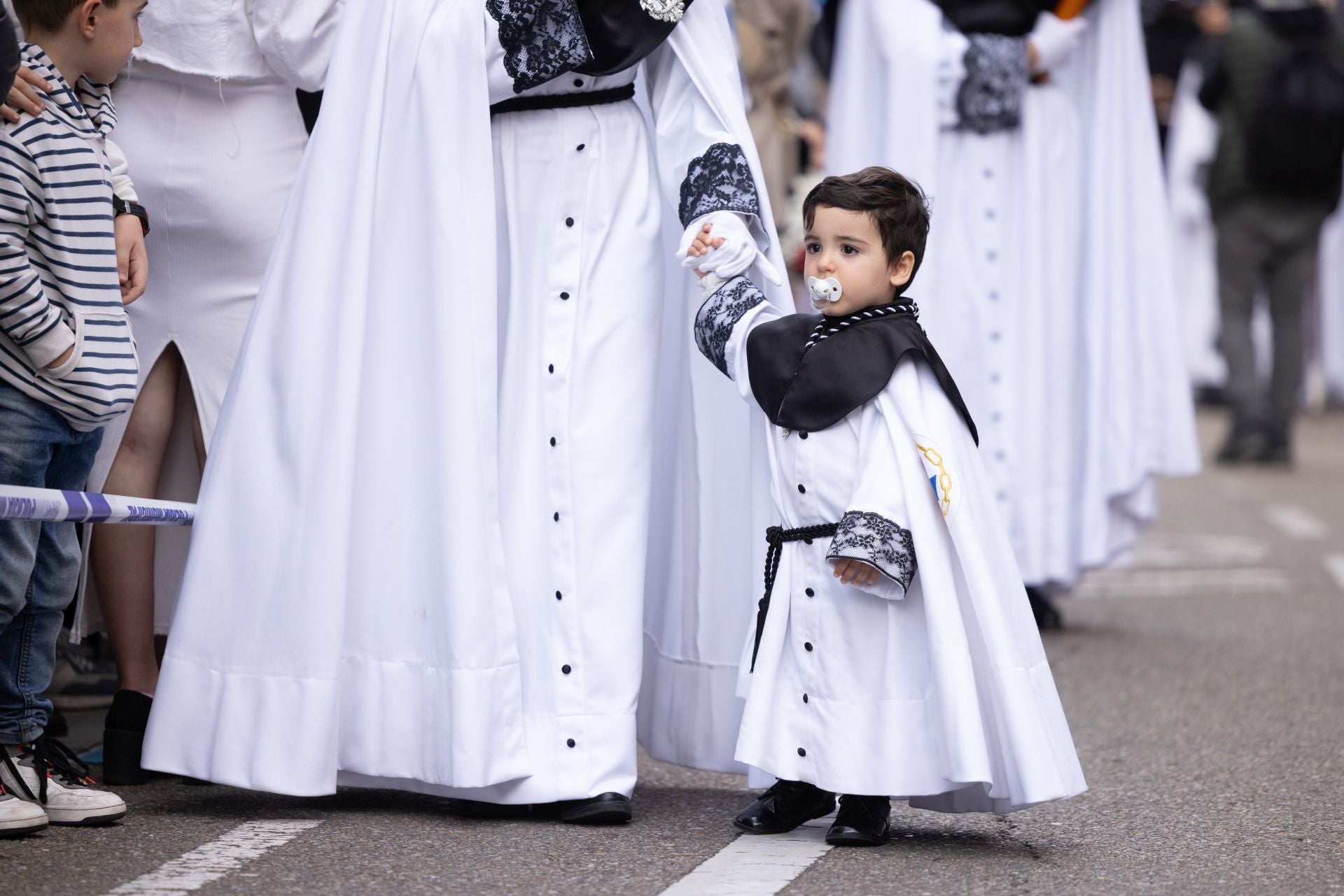 La procesión del Cristo de Medinaceli de Valladolid, en imágenes