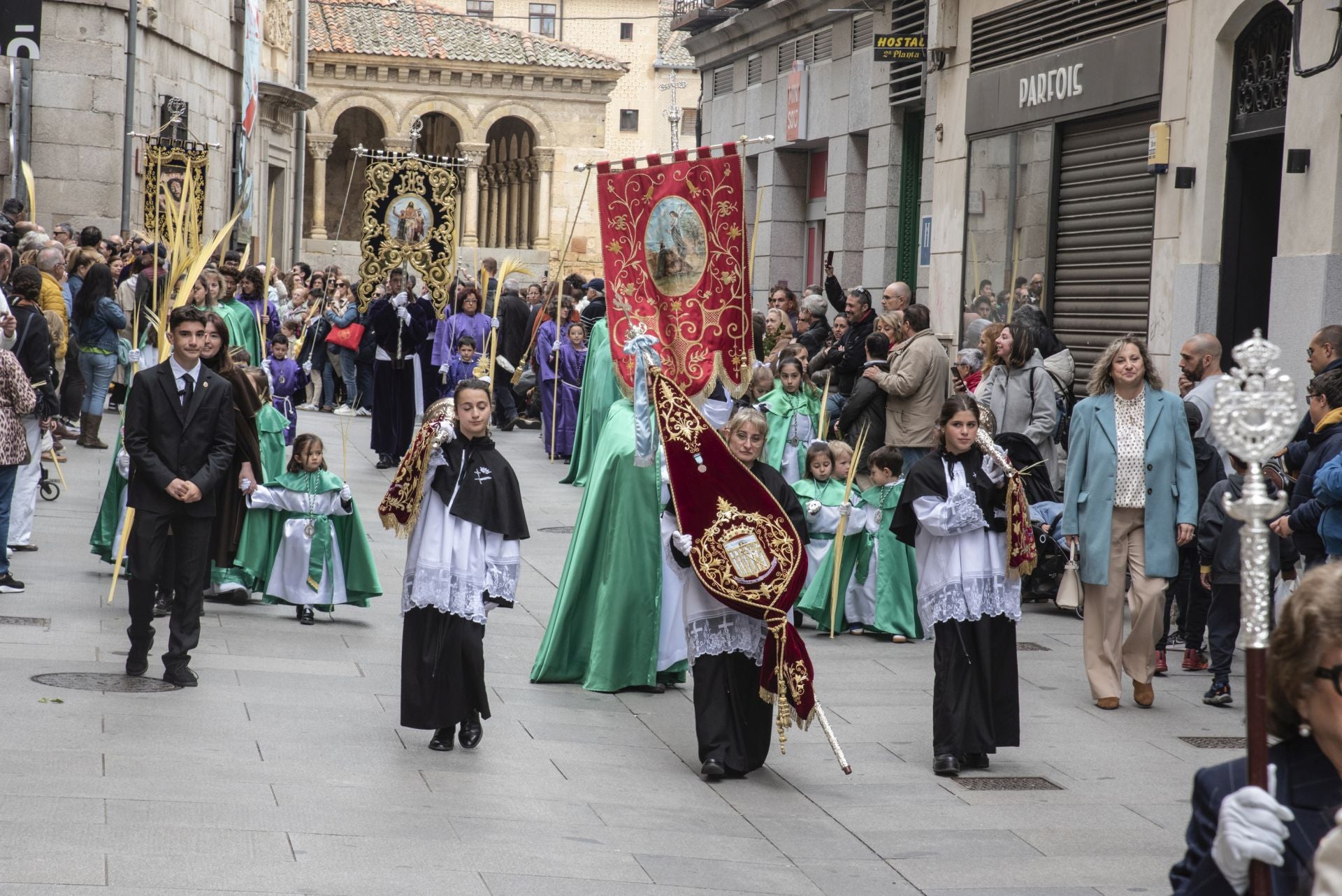 La procesión del Domingo de Ramos, en imágenes