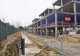 Aspecto de las obras del bloque técnico en el Hospìtal de Palencia, a mediados del pasado mes de marzo.