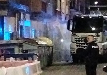 Una avería corta el agua y gas de cuatro manzanas en el barrio de La Victoria