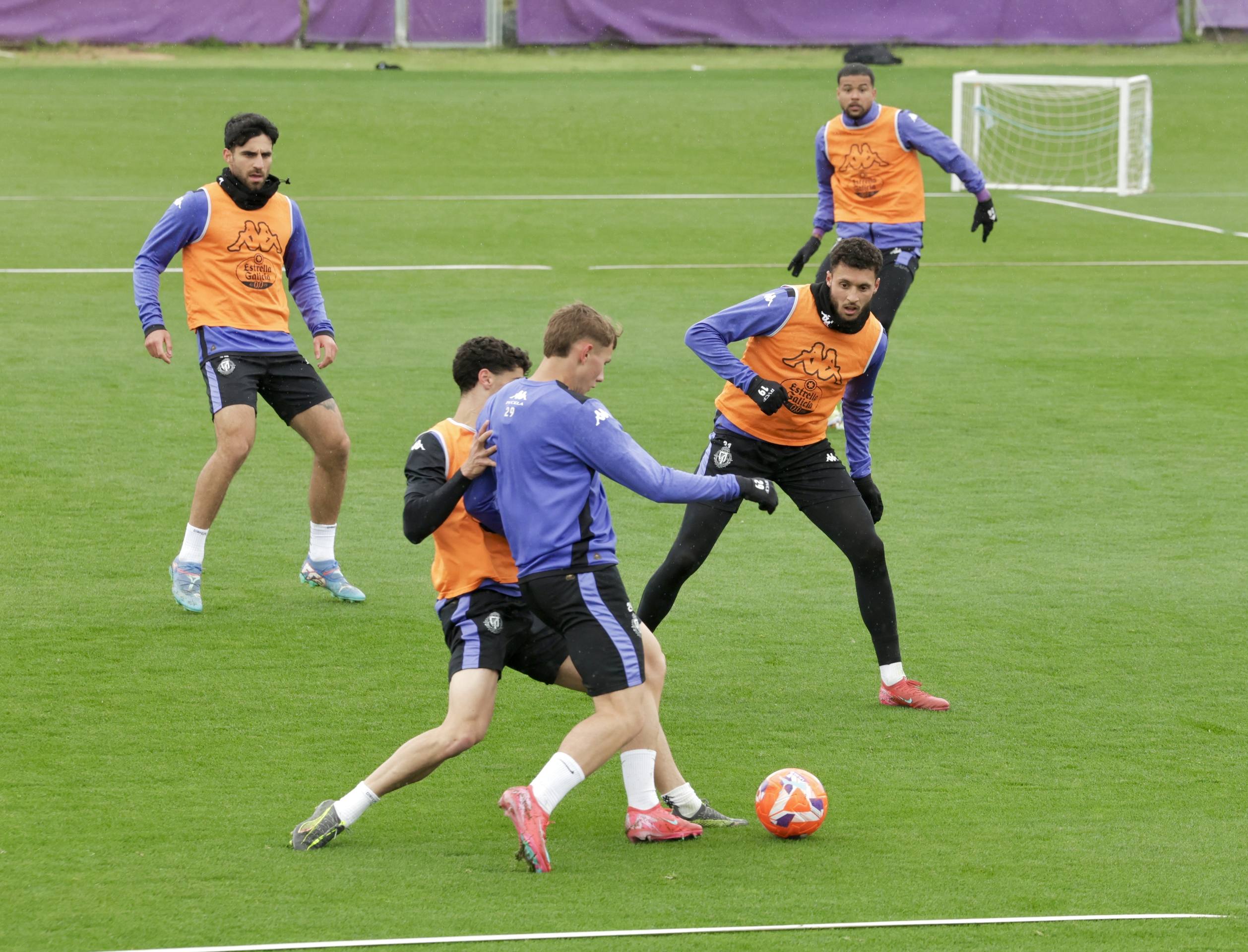 La vuelta a los entrenamientos del Real Valladolid, en imágenes