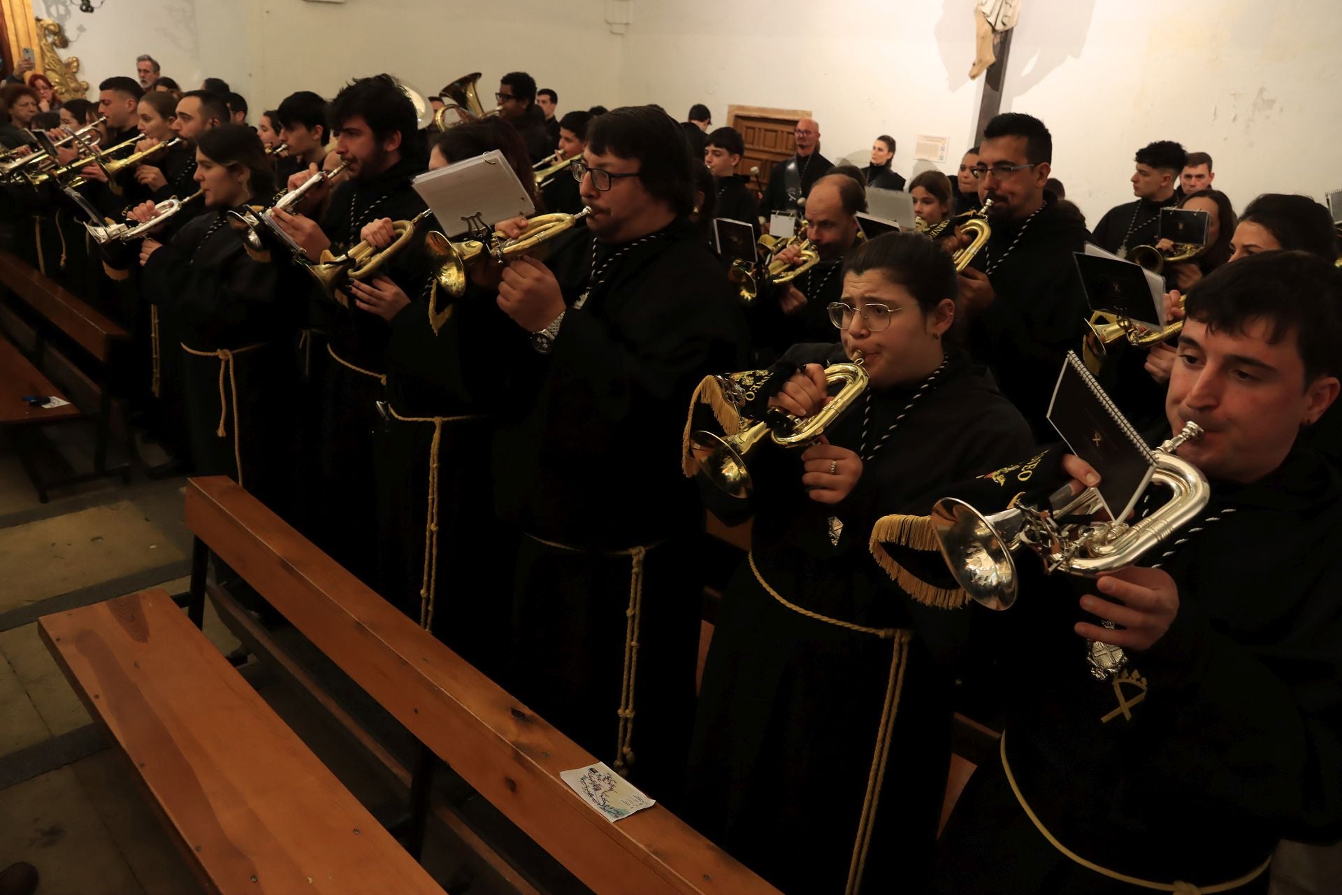 El vía crucis de San Andrés, en imágenes