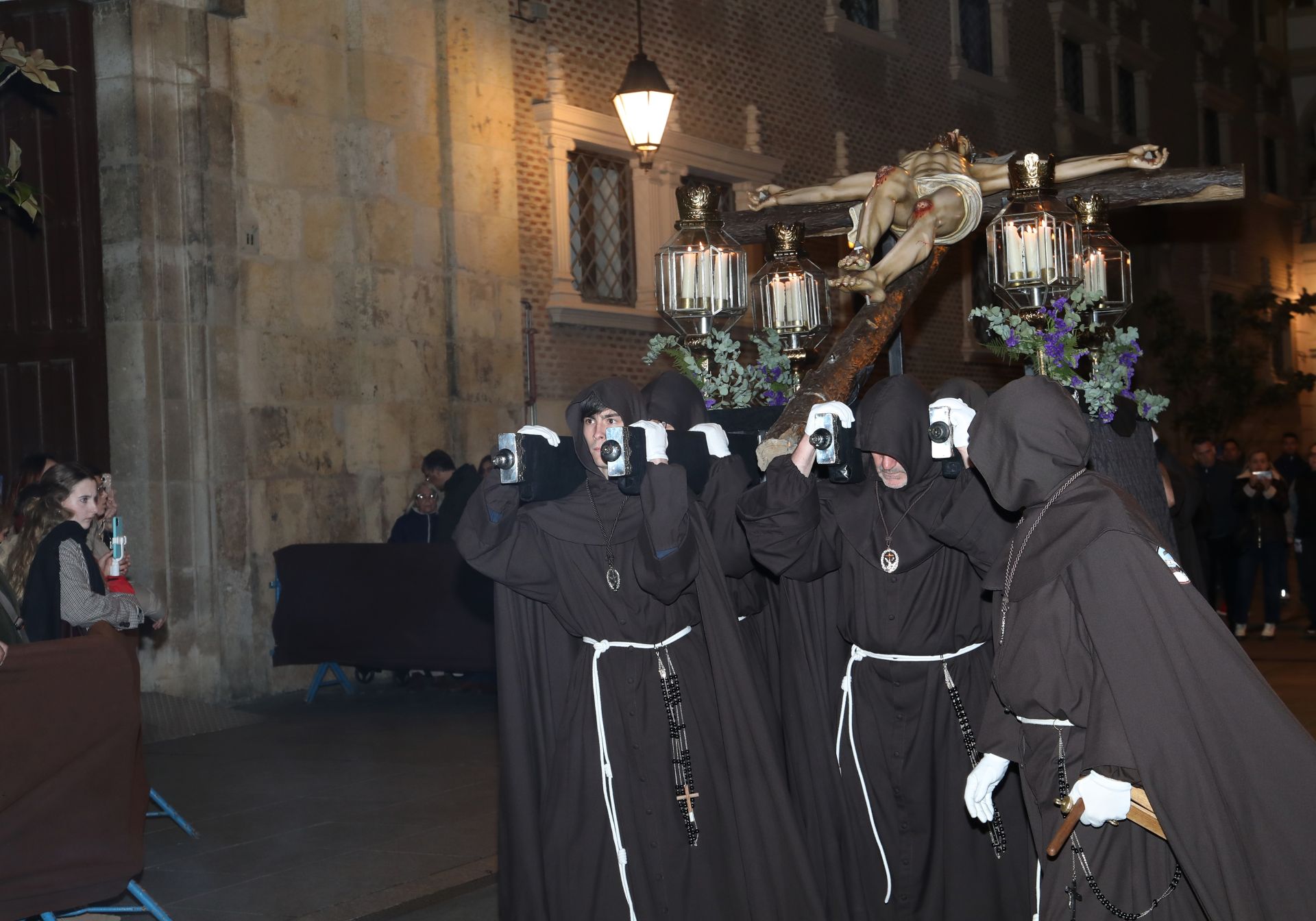 Procesión de Luz y Tinieblas