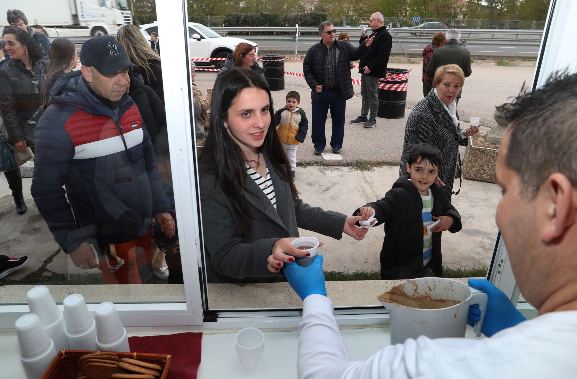 Un brindis con el chocolate gratuito de Trapa
