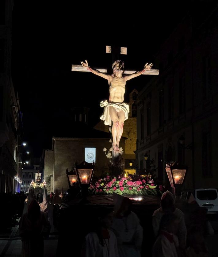 Imagen secundaria 2 - La Quinta Angustia y el Cristo del Perdón.