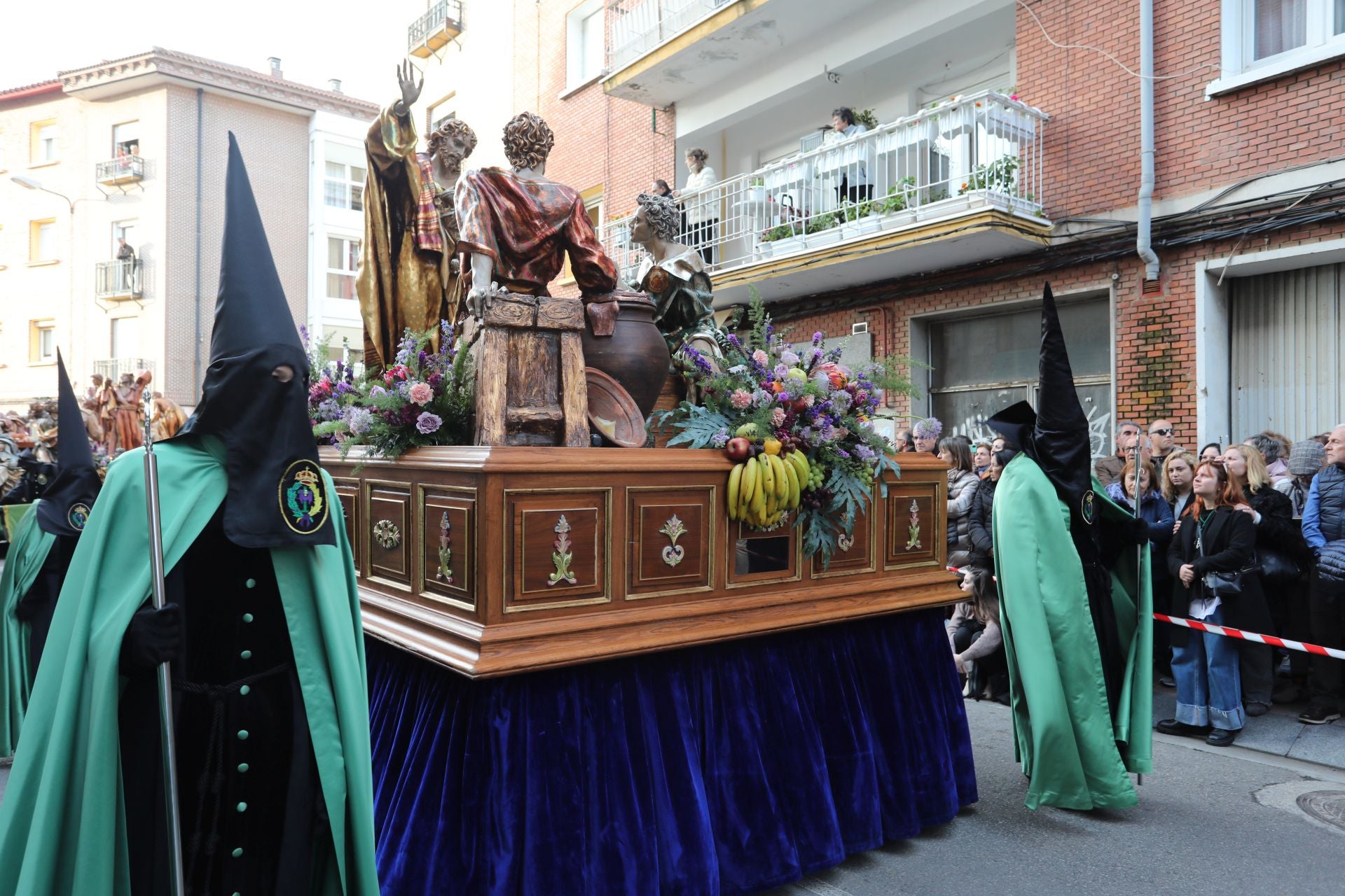 Músculo cofrade para la Vera Cruz