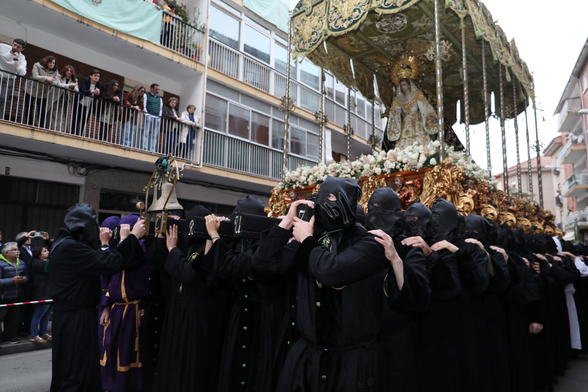 Músculo cofrade para la Vera Cruz