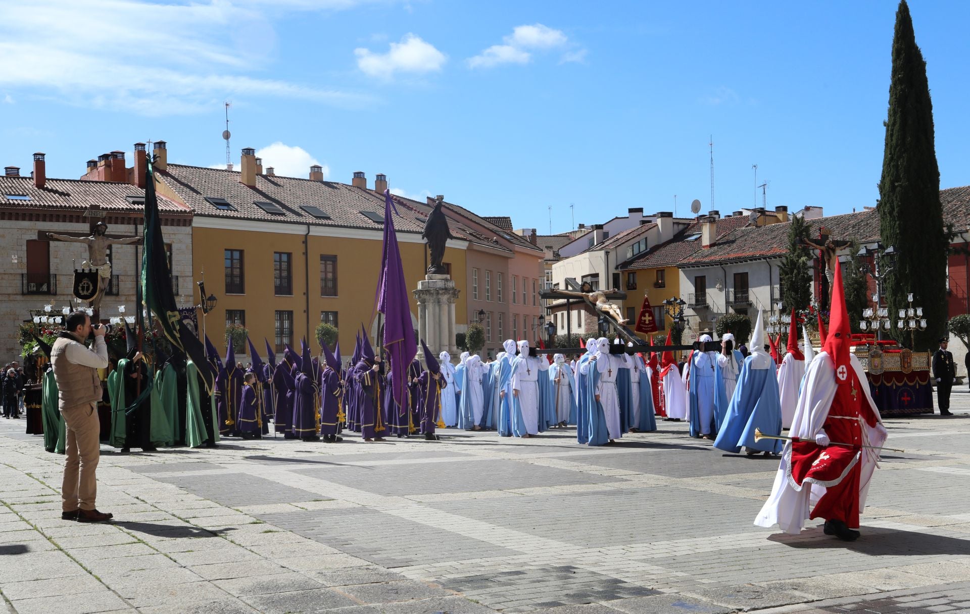 El Indulto llena la Plaza Mayor de Palencia