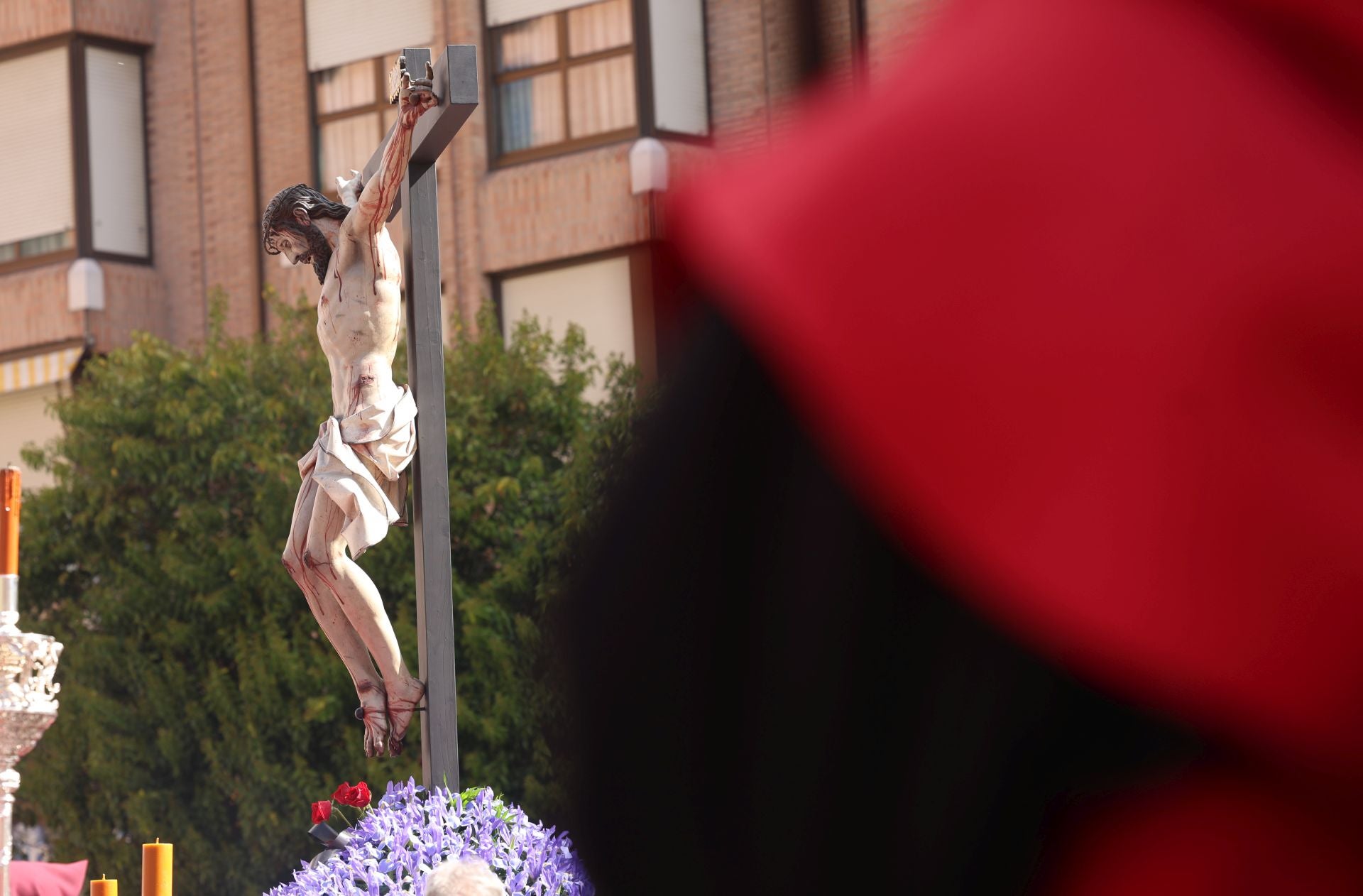 La procesión del Santísimo Cristo de la Luz de Valladolid, en imágenes