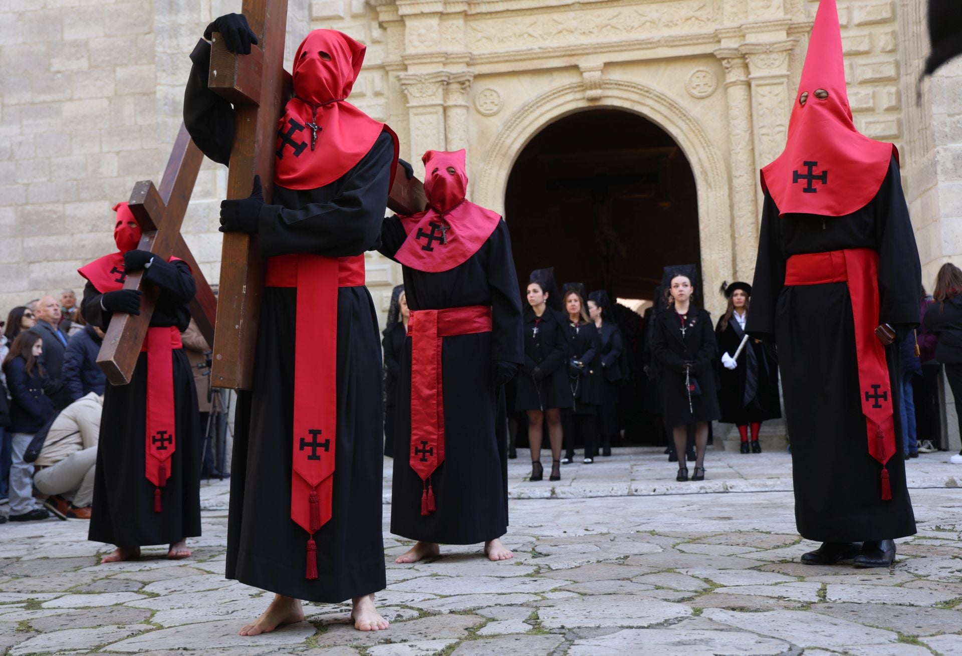 La procesión del Santísimo Cristo de la Luz de Valladolid, en imágenes