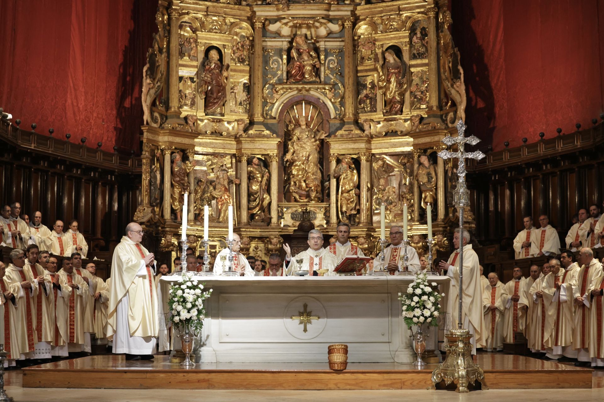 Las imágenes de la misa crismal de este Jueves Santo en Valladolid