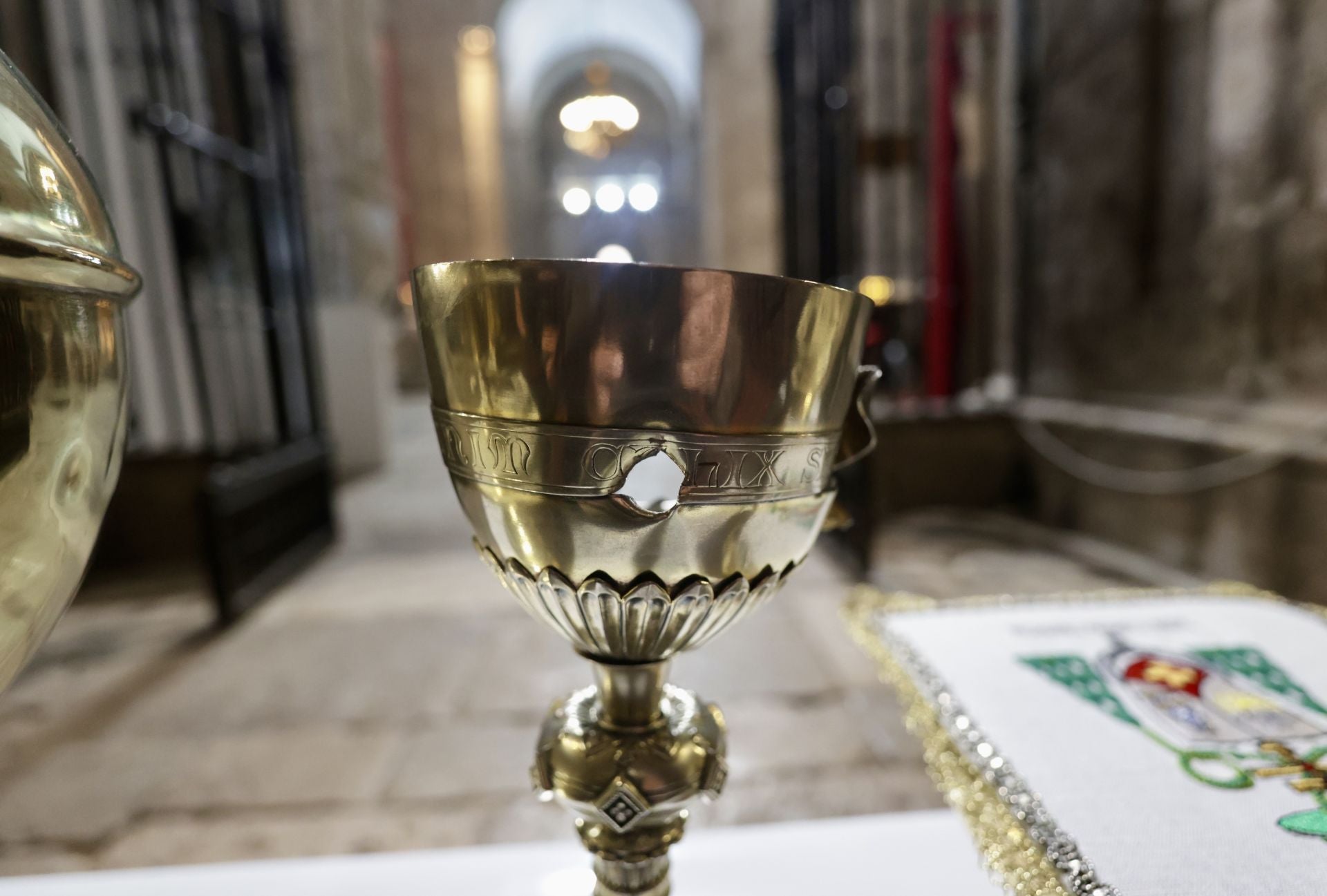 Las imágenes de la misa crismal de este Jueves Santo en Valladolid