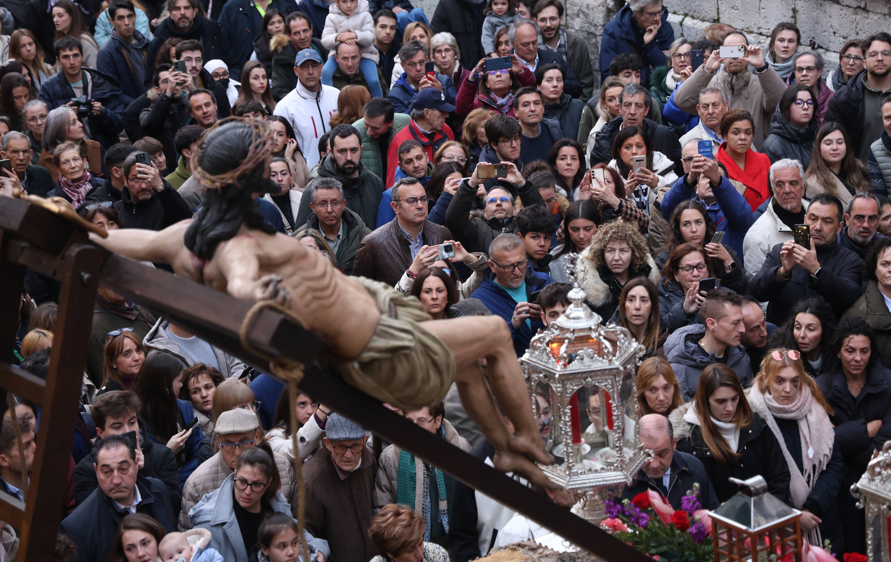 La procesión de la Exaltación de la Luz de Cristo, en imágenes