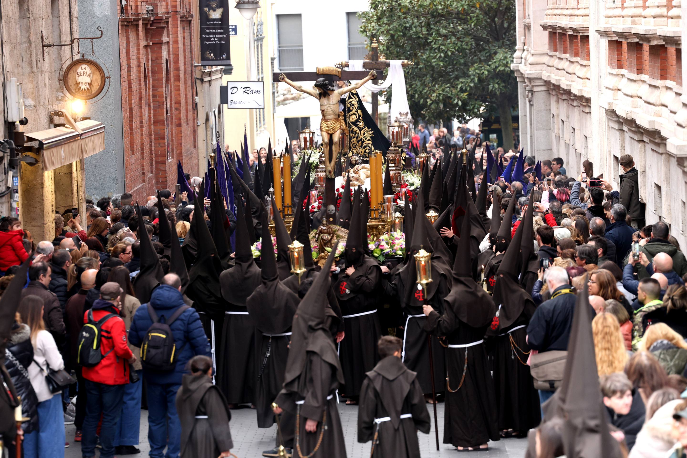 La procesión de Humildad y Penitencia, en imágenes