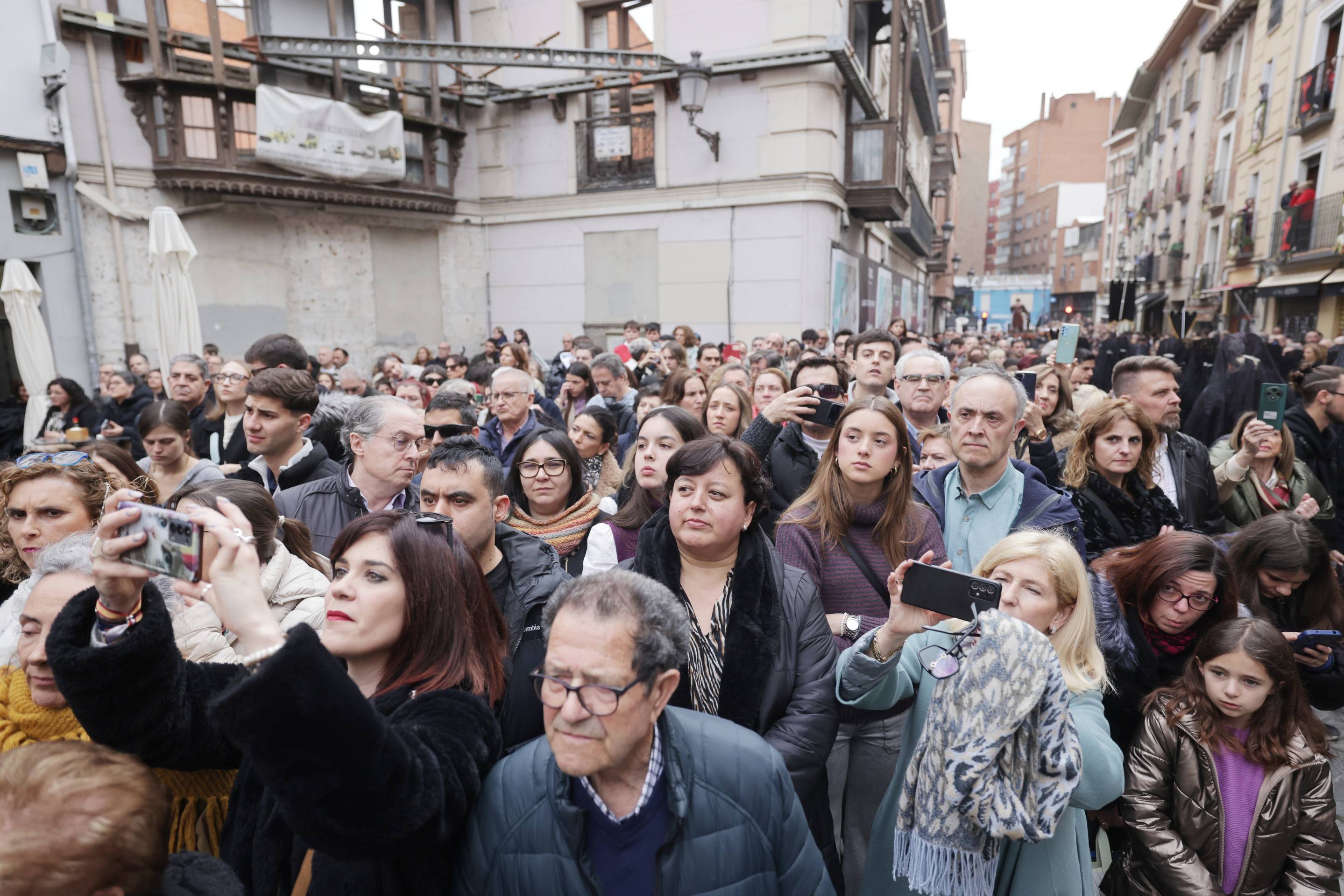 La procesión de Penitencia y Caridad, en imágenes