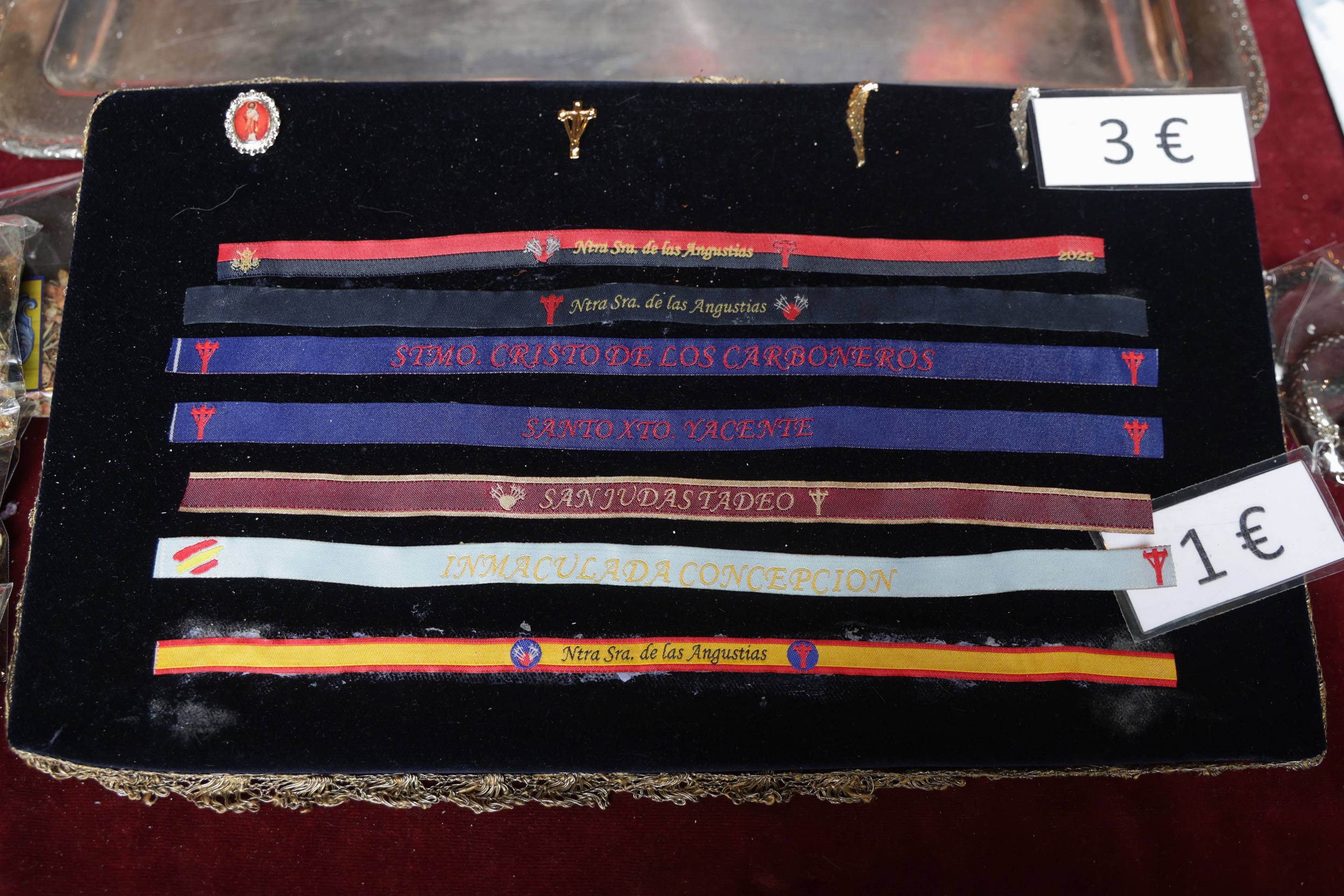 Así es el merchandising de la Semana Santa en Valladolid