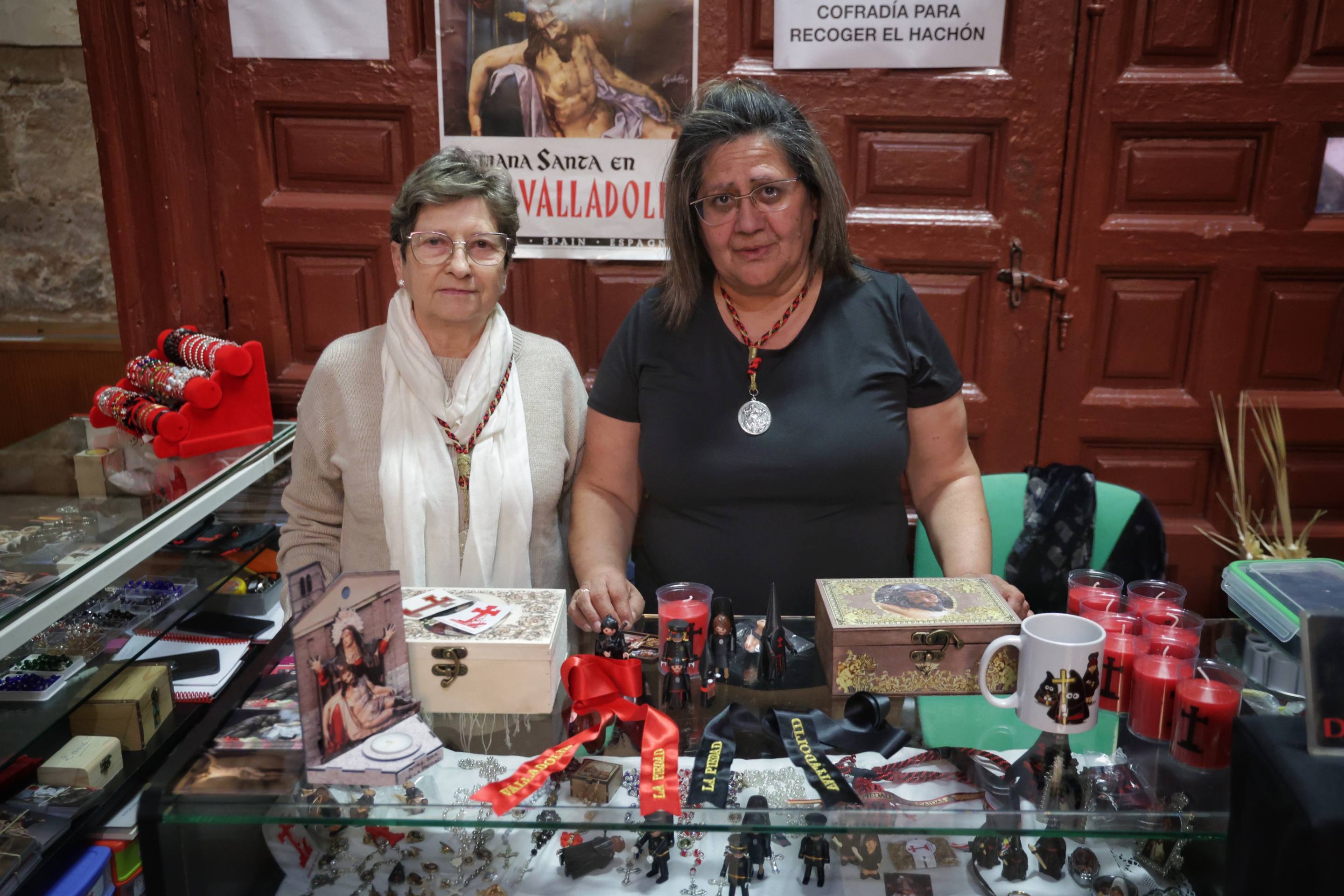Así es el merchandising de la Semana Santa en Valladolid
