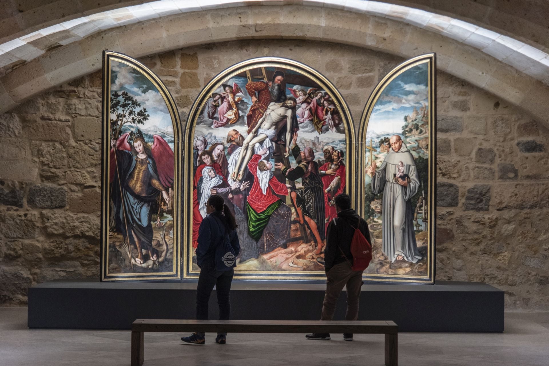 Tríptico de Benson, en la sala de Pintura Bajo Claustro.