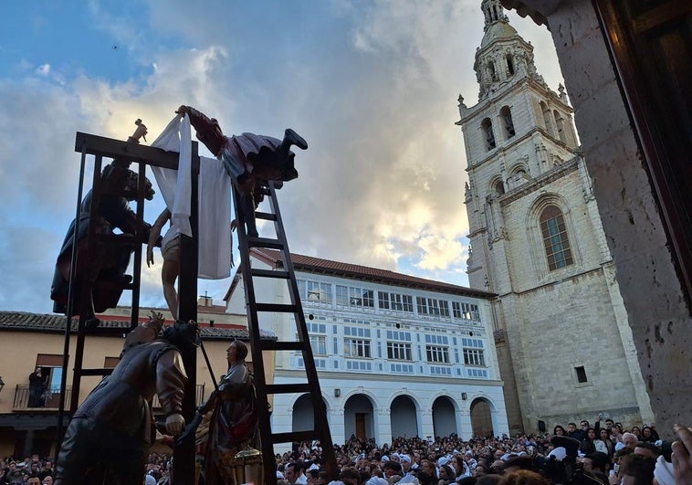 La procesión de La Soledad, en imágenes
