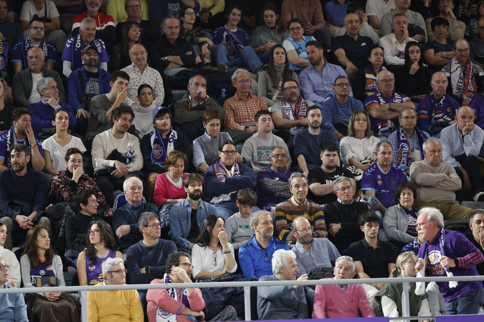 Así animó el público palentino al Súper Agropal ante el Tizona Burgos