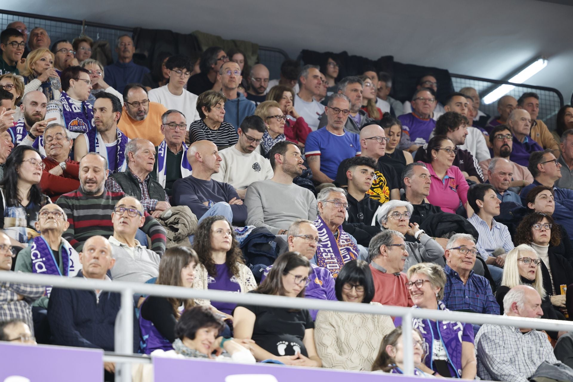 Así animó el público palentino al Súper Agropal ante el Tizona Burgos