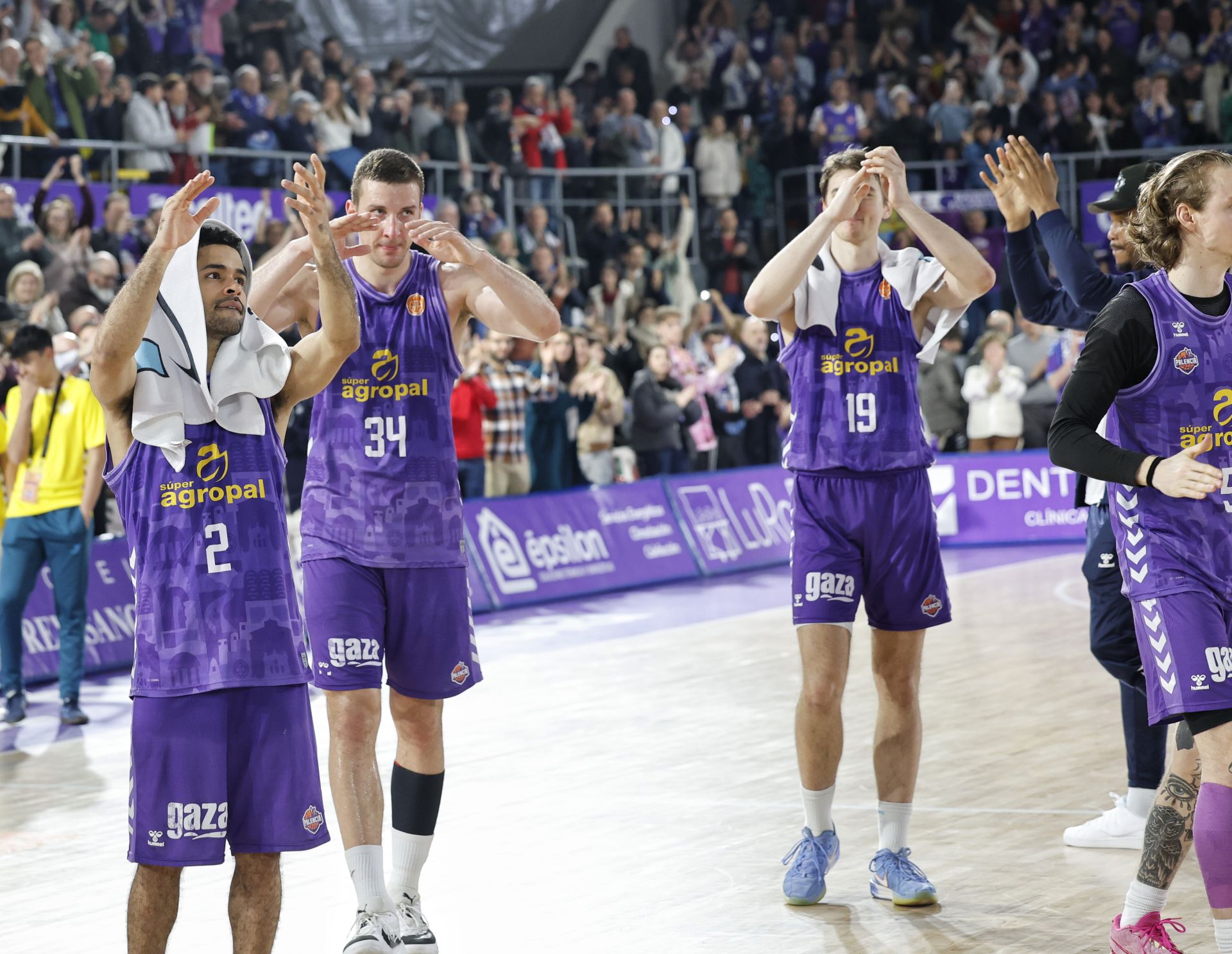 Súper Agropal Palencia 102-79 Tizona Burgos