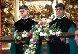 Imágenes del Ofrecimiento de los Dolores de Valladolid a la Santísima Virgen celebrado este Sábado Santo en la iglesia de la Vera Cruz