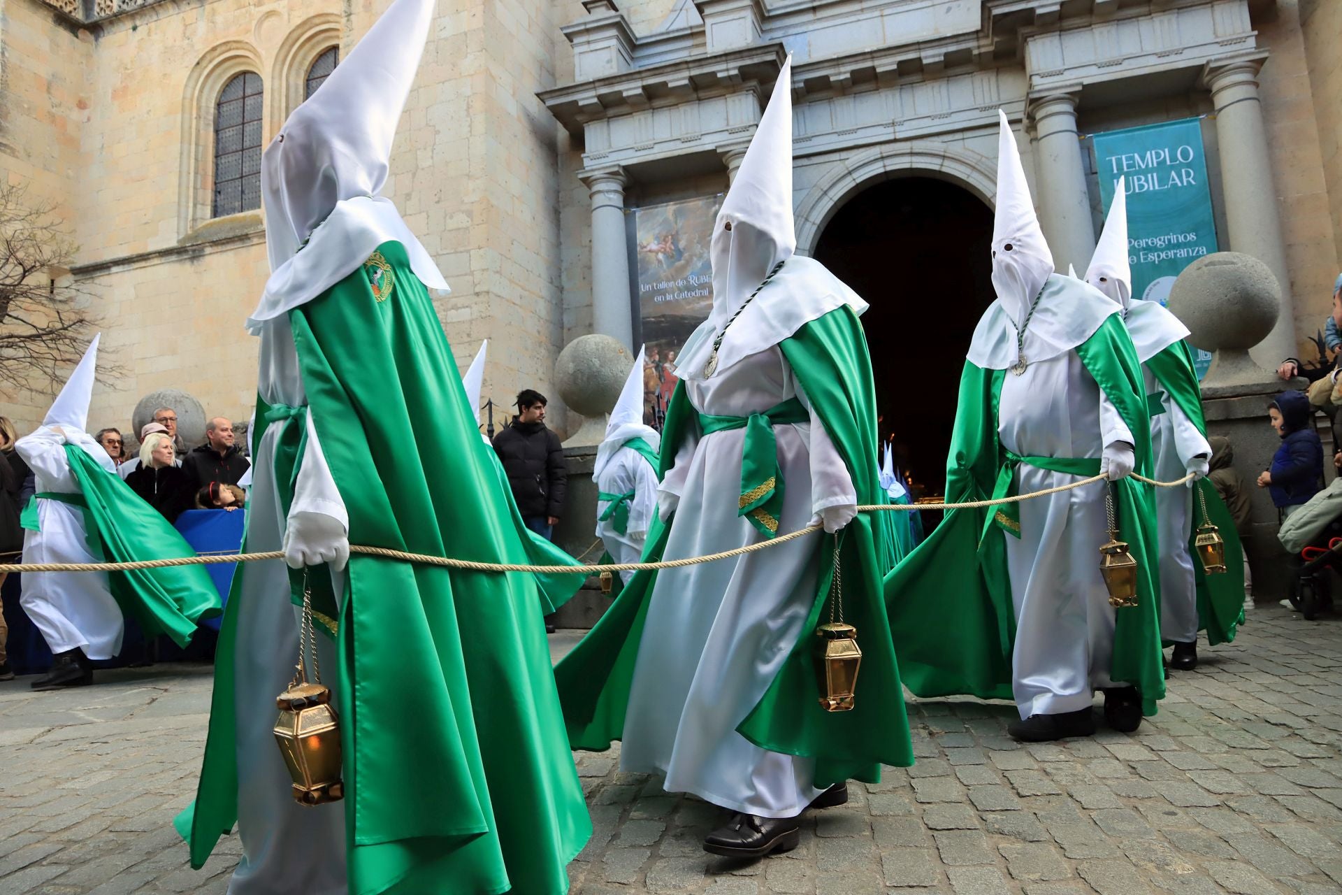 Fotos del Viernes Santo en Segovia (1 de 2)
