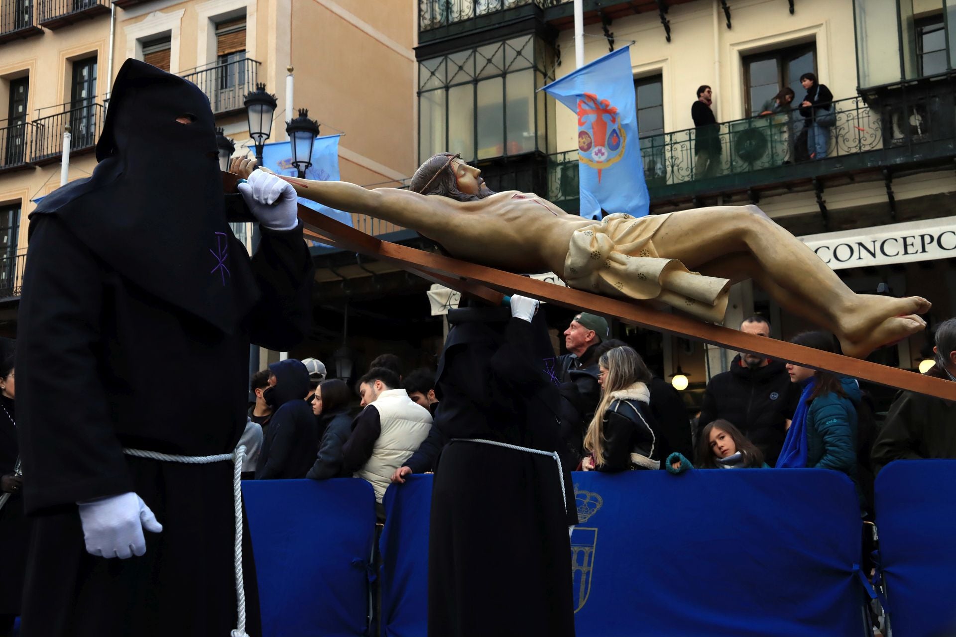 Fotos del Viernes Santo en Segovia (1 de 2)