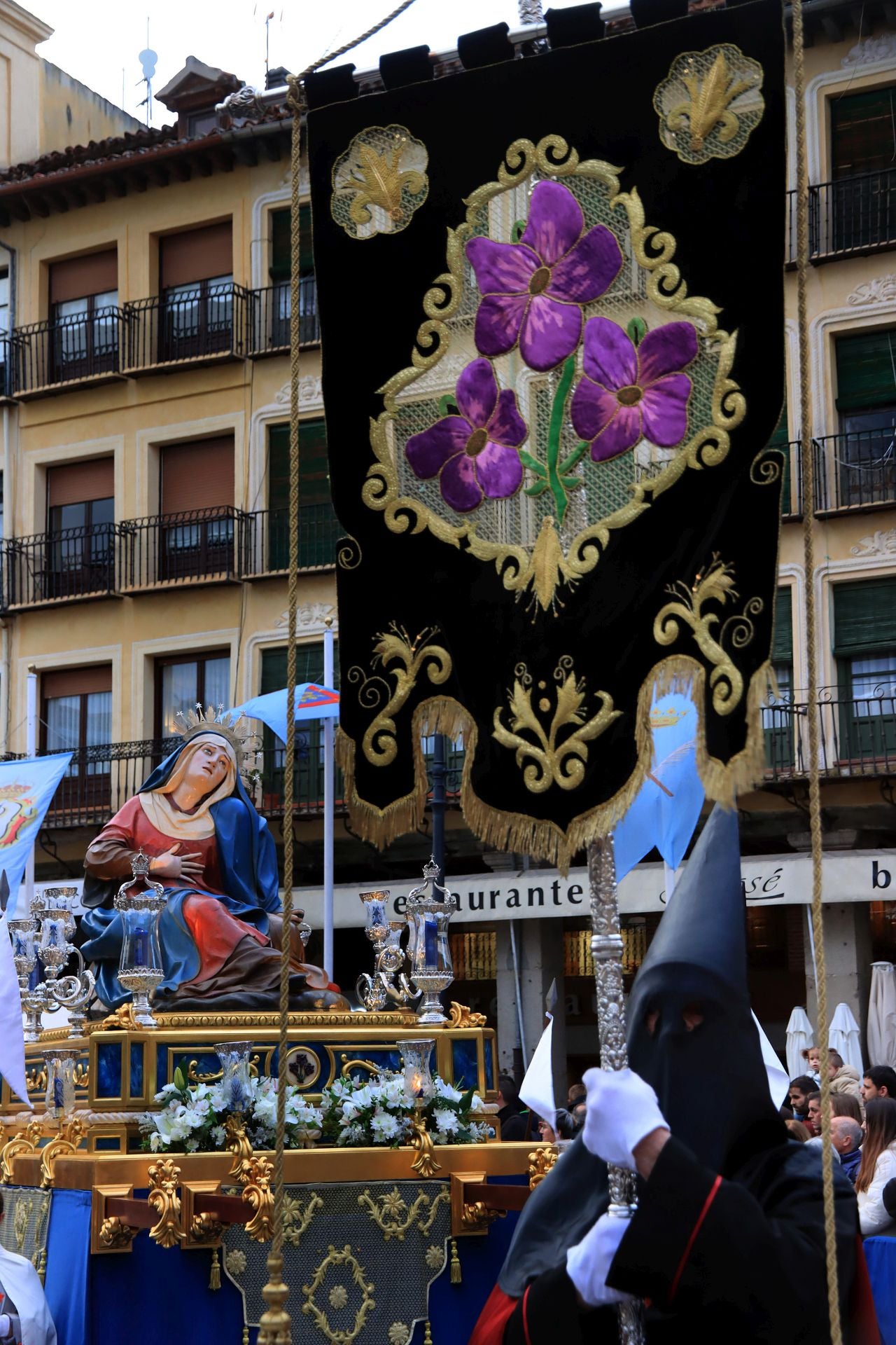 Fotos del Viernes Santo en Segovia (2 de 2)