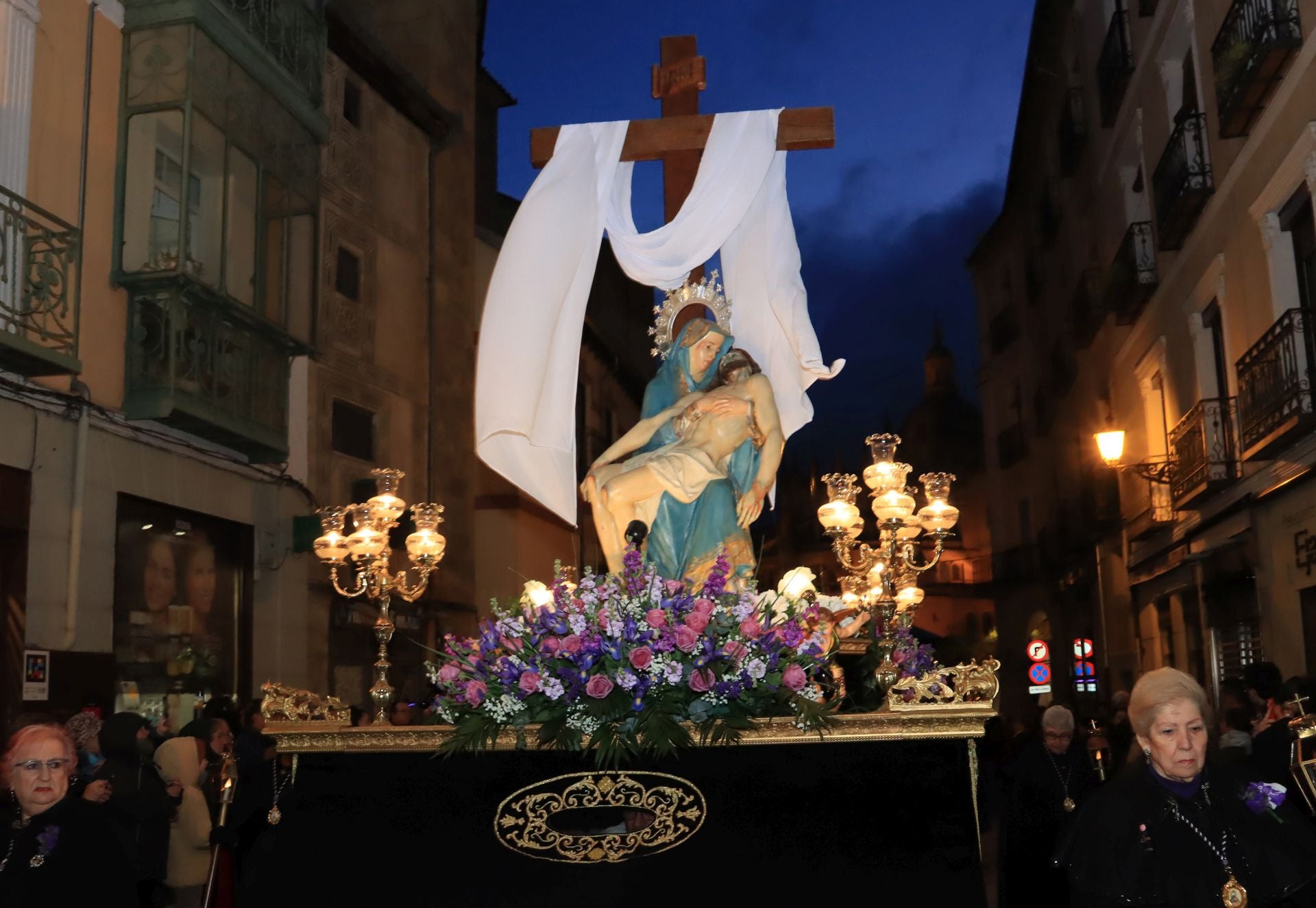 Fotos del Viernes Santo en Segovia (2 de 2)