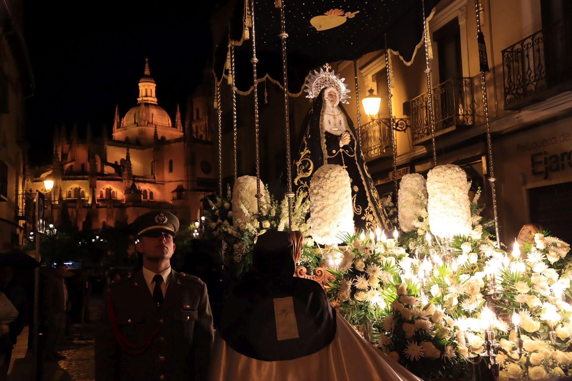 Fotos del Viernes Santo en Segovia (2 de 2)