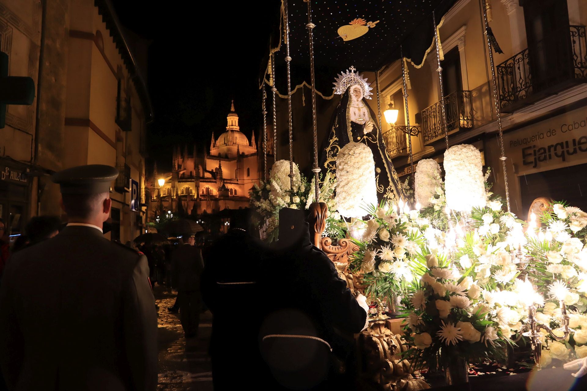 Fotos del Viernes Santo en Segovia (2 de 2)