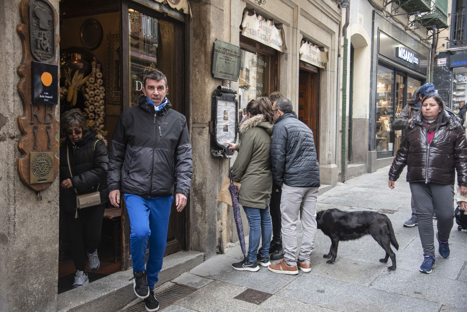 Sábado Santo, de turismo por Segovia