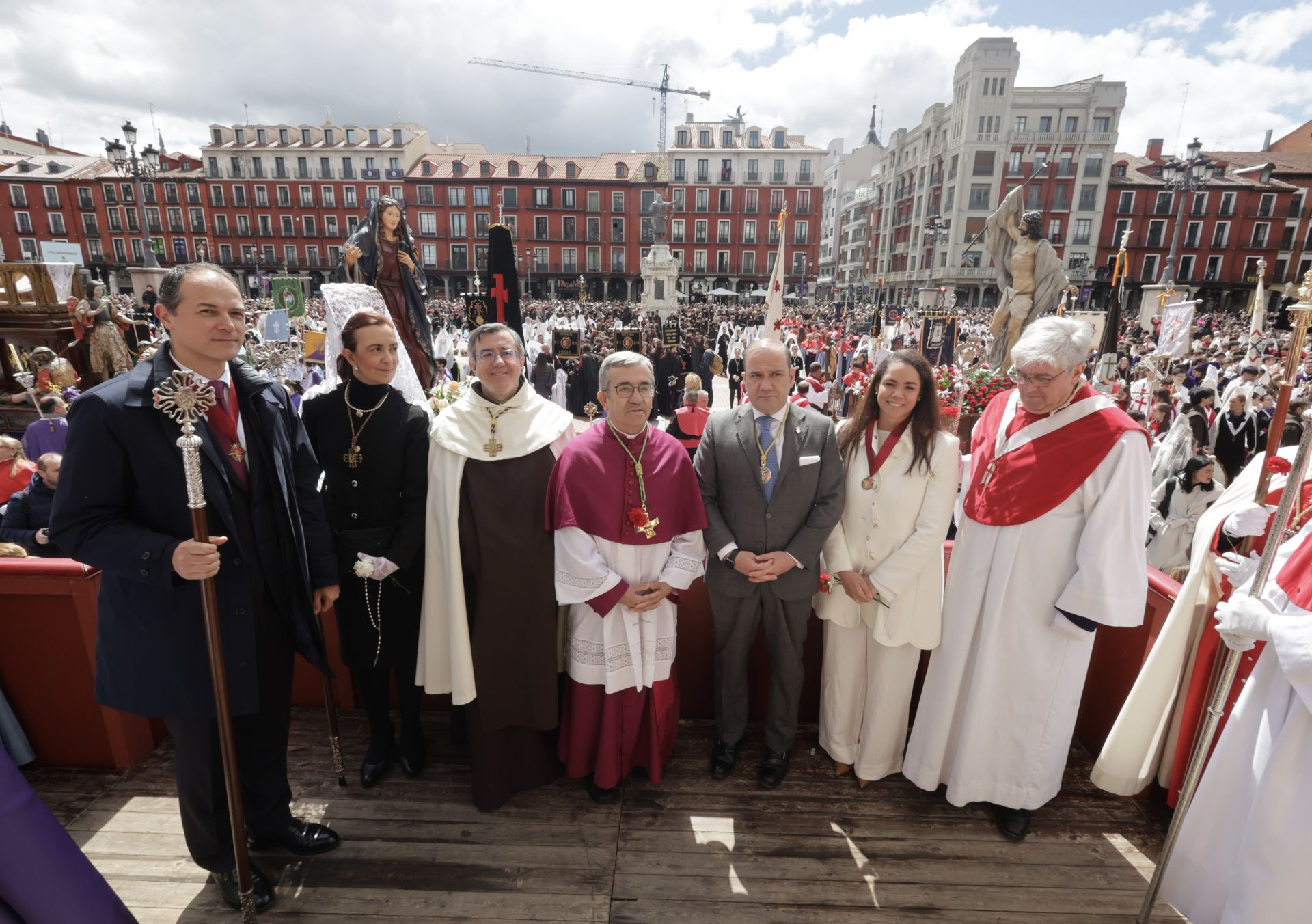 La Misa Pascual y el Encuentro de Jesús Resucitado con la Virgen de la Alegría en Valladolid