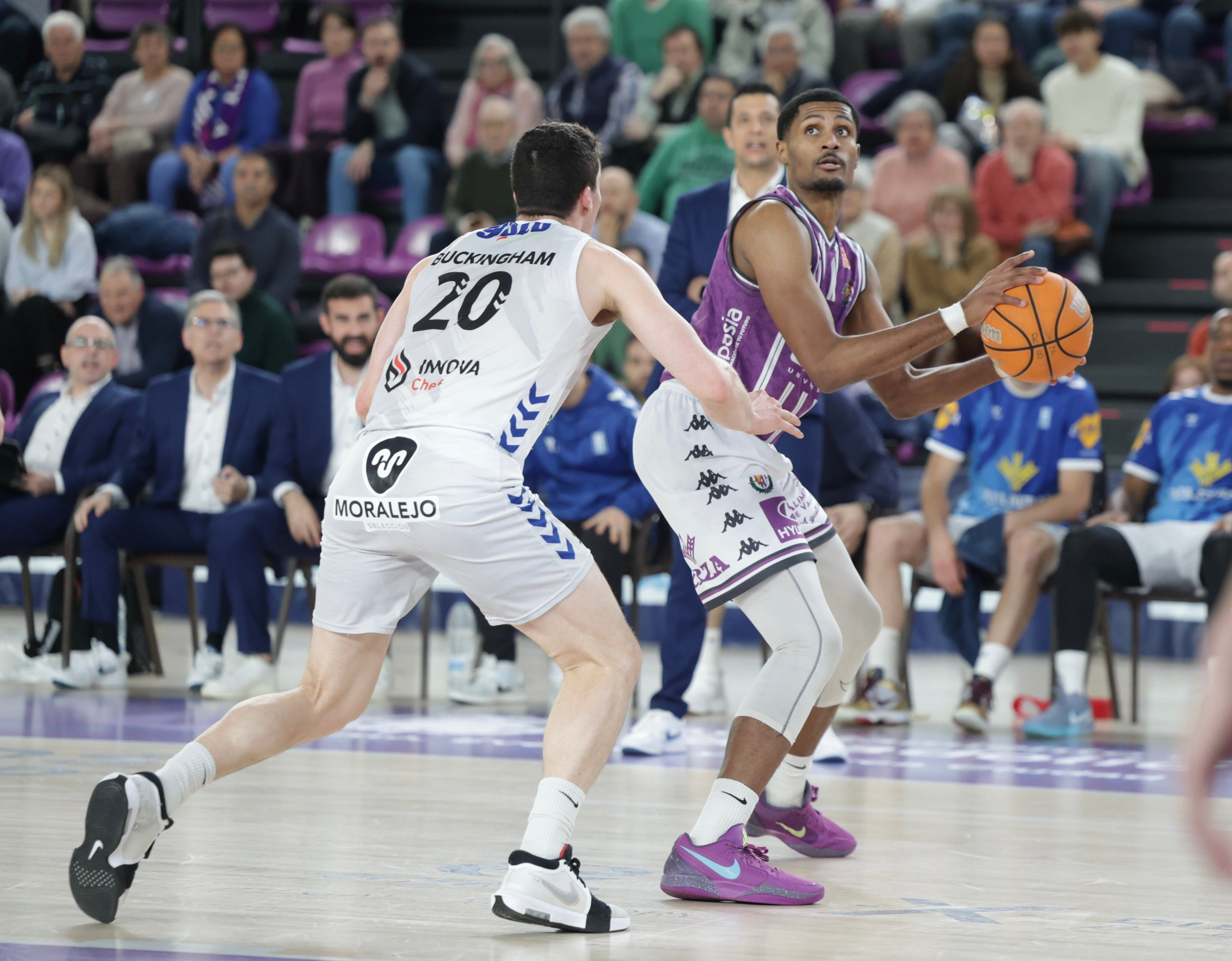 Las imágenes de la espectacular remontada del Real Valladolid Baloncesto contra el Zamora