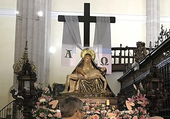 La cofradía de Medina del Campo que «desobedeció» el protocolo de lluvias: «No había pasado en 42 años»