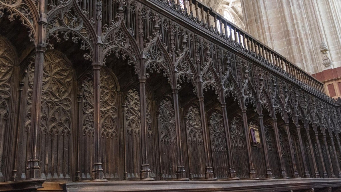 La sillería del coro perteneció a la antigua Catedral.