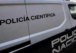Un vehículo de la Policía Científica, en una imagen de archivo.