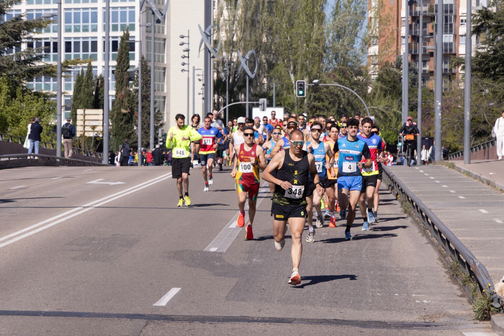 Carrera y marcha por el Día de Castilla y León y cross de la Policía Municipal