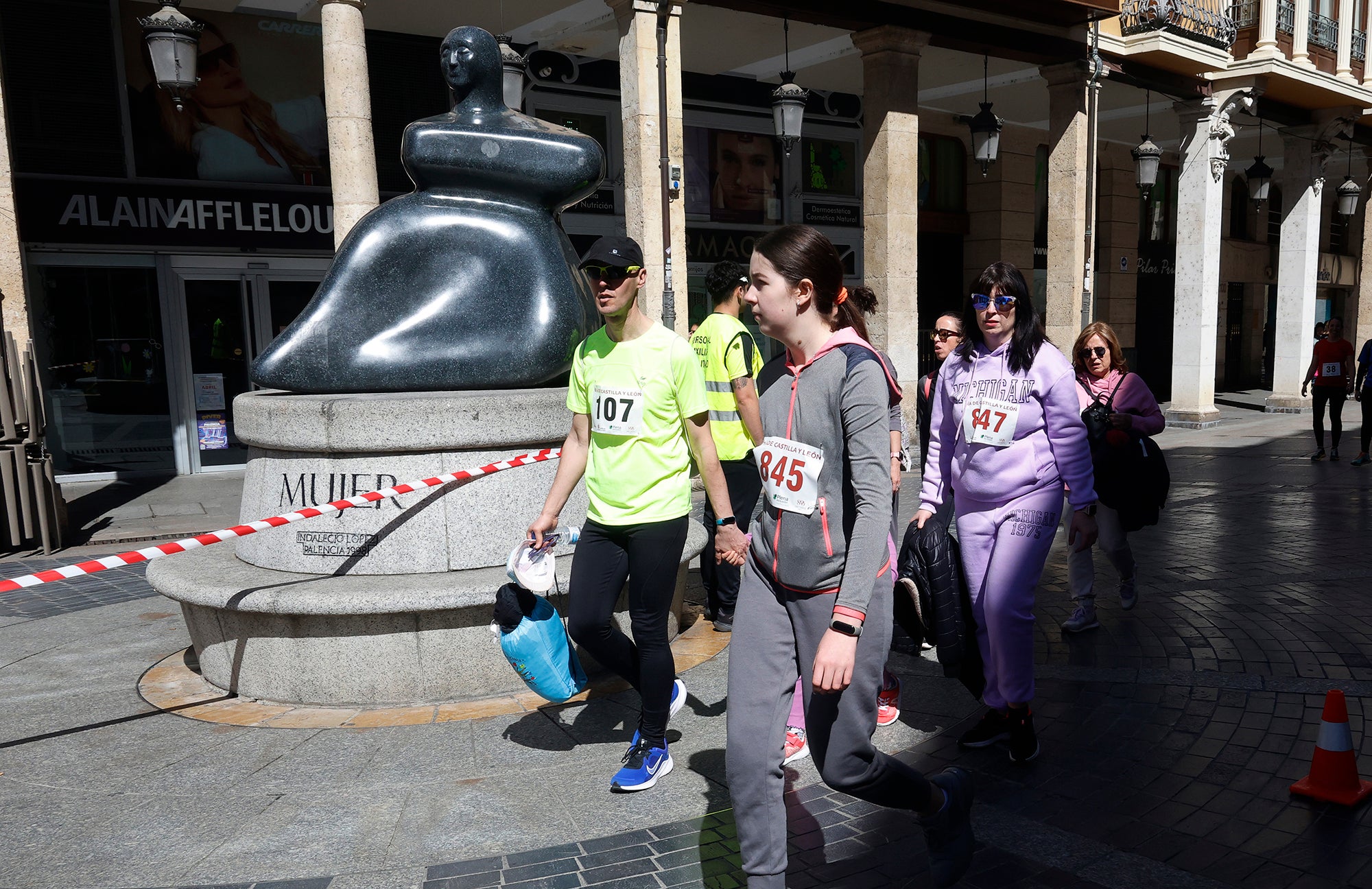Palencia se llena de deportistas para celebrar el Día de Castilla y León
