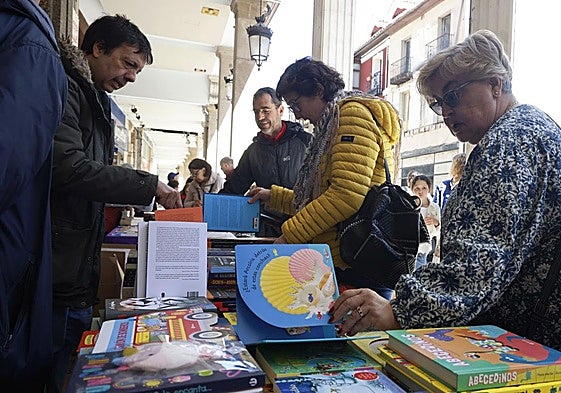 Los libros toman la Calle Mayor de Palencia