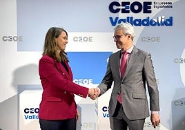 Ángela de Miguel y Bruno Arias, en la firma del acuerdo.