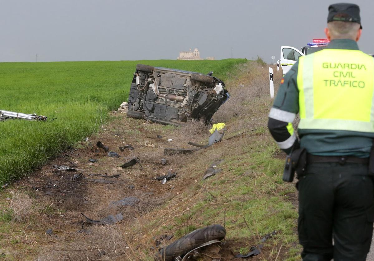 Muere un motorista tras chocar contra un turismo cerca de Turégano