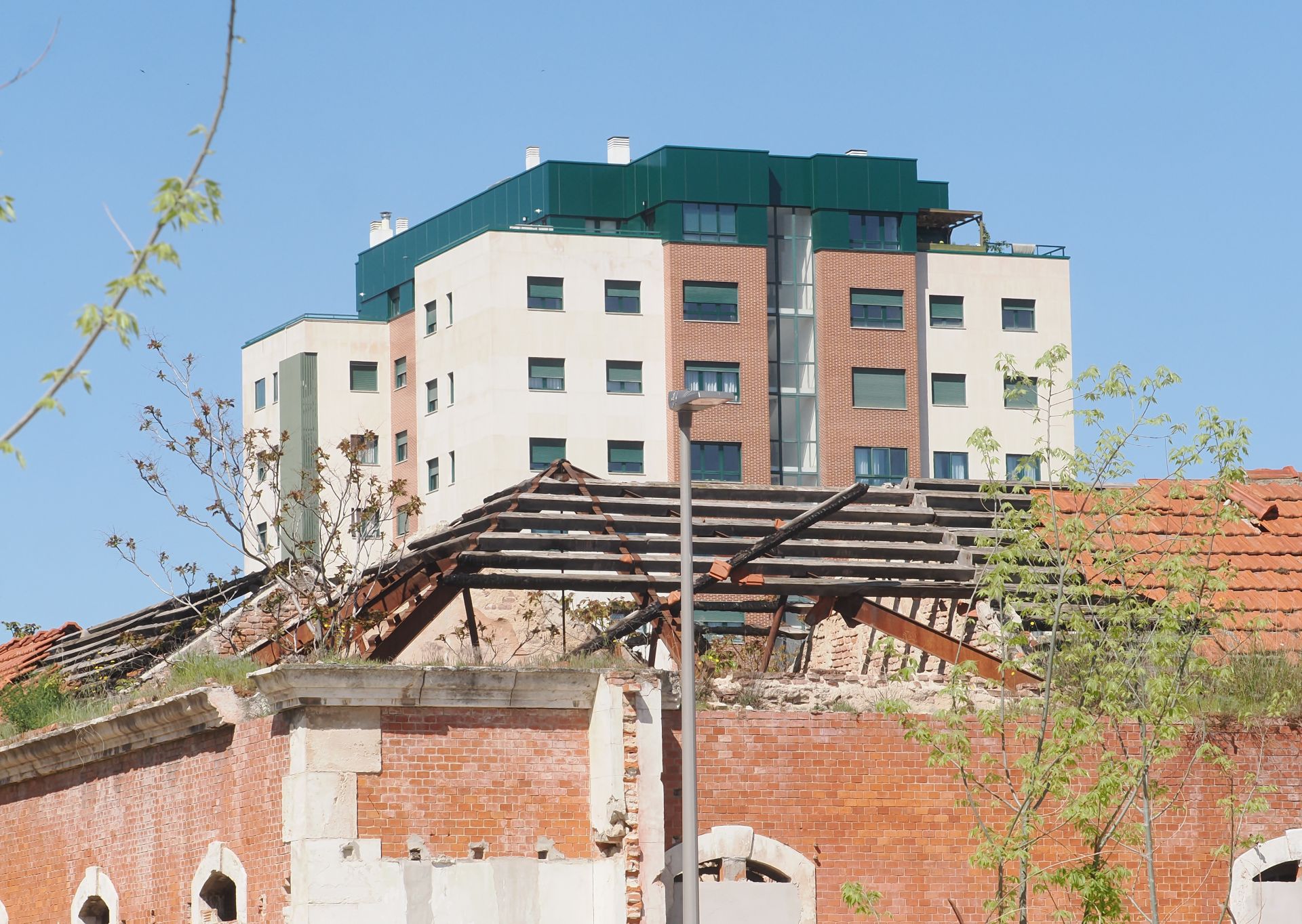 Obras en el Paseo de Arco de Ladrillo de Valladolid para construir pisos para jóvenes